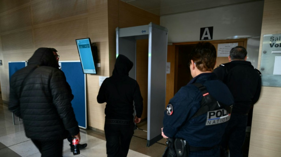 Homens n&atilde;o identificados escaparam da Justi&ccedil;a no caso de Gis&egrave;le Pelicot na Fran&ccedil;a