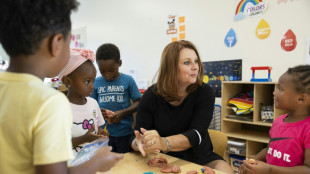 Ficar em casa para cuidar dos filhos ou trabalhar: o dilema de muitas fam&iacute;lias nos EUA