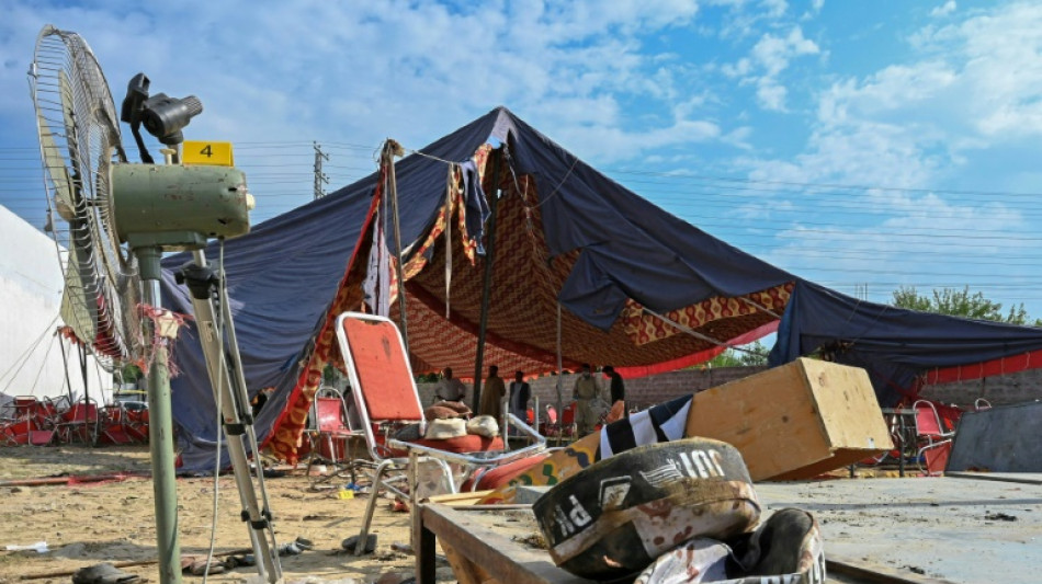 Pol&iacute;cia do Paquist&atilde;o rastreia local do atentado que deixou 44 mortos