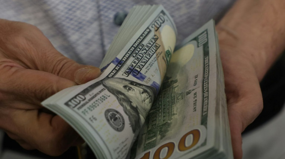 Global markets stumble as traders await Fed minutes