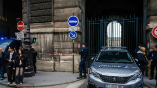 Nach Louvre-Einbruch: Polizei fahndet mit Hochdruck nach vier Tätern 