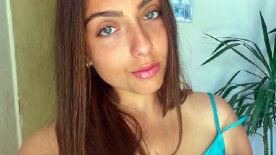 I genitori di Simona, 'vogliamo chiarezza, perch&eacute; &egrave; morta?