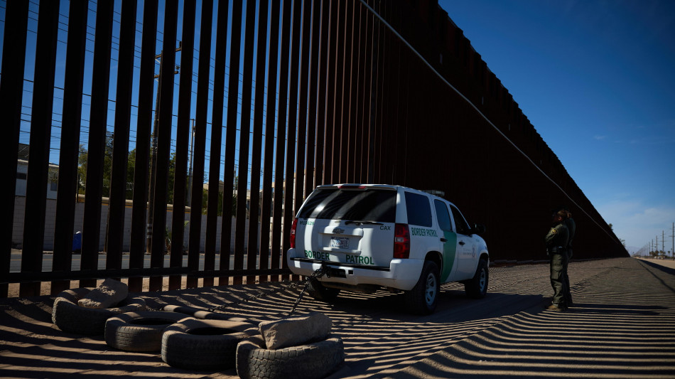 Esercito Usa crea nuova zona militare al confine con il Messico