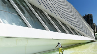 Desemprego no Brasil cai para 7,4%, menor n&iacute;vel em quase 8 anos