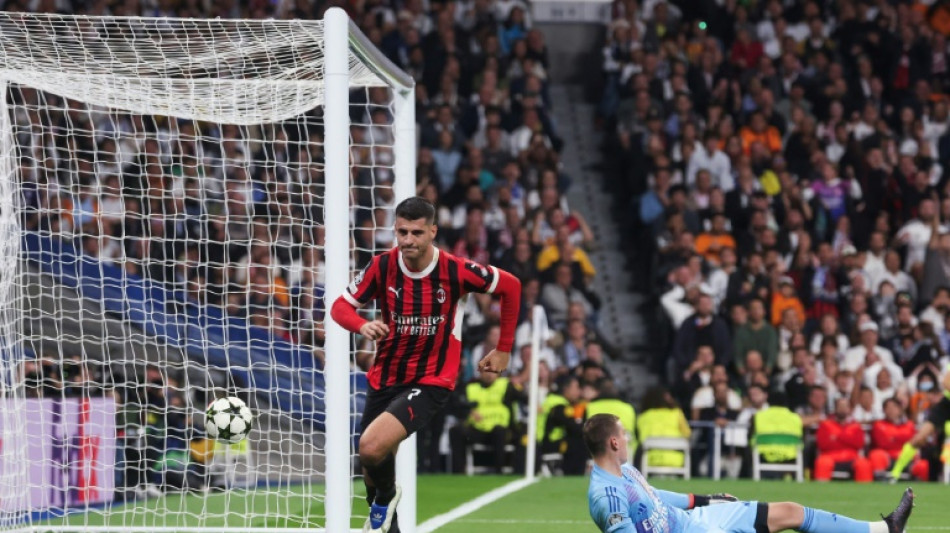 Morata sofre pancada na cabe&ccedil;a em treino do Milan e &eacute; hospitalizado