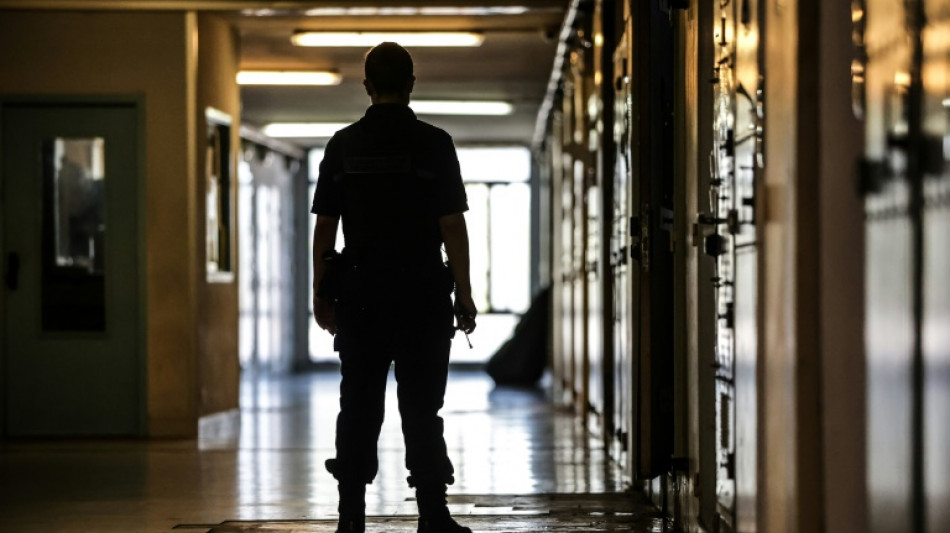 La surpopulation carc&eacute;rale, un mal fran&ccedil;ais