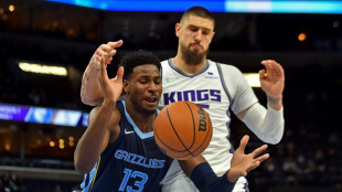 Les deux joueurs ukrainiens de NBA d&eacute;noncent l'offensive russe