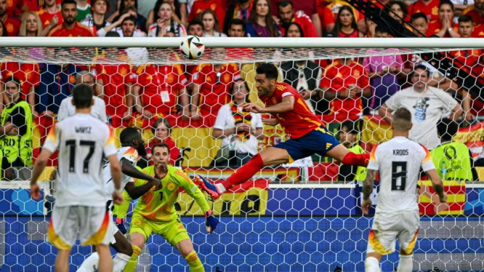 Espa&ntilde;a se cita con Francia en semifinales, Kroos se despide del f&uacute;tbol