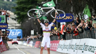 Pogacar &eacute;crase le Tour de Lombardie pour conclure une saison "parfaite"