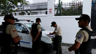 Viol&ecirc;ncia pol&iacute;tica volta a assolar um Equador dominado pelo tr&aacute;fico de drogas