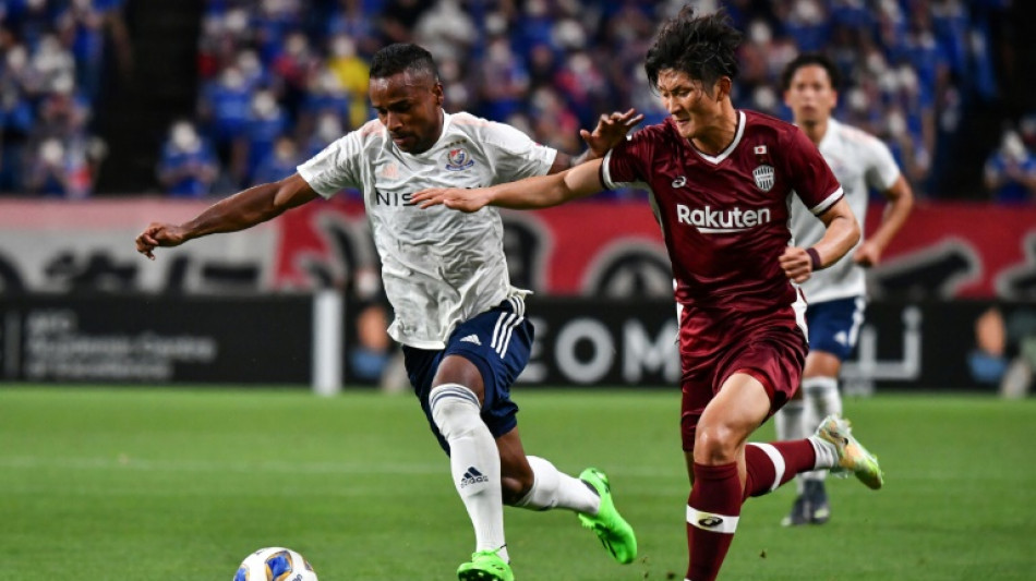 Kobe forget domestic woes to advance in Asian Champions League