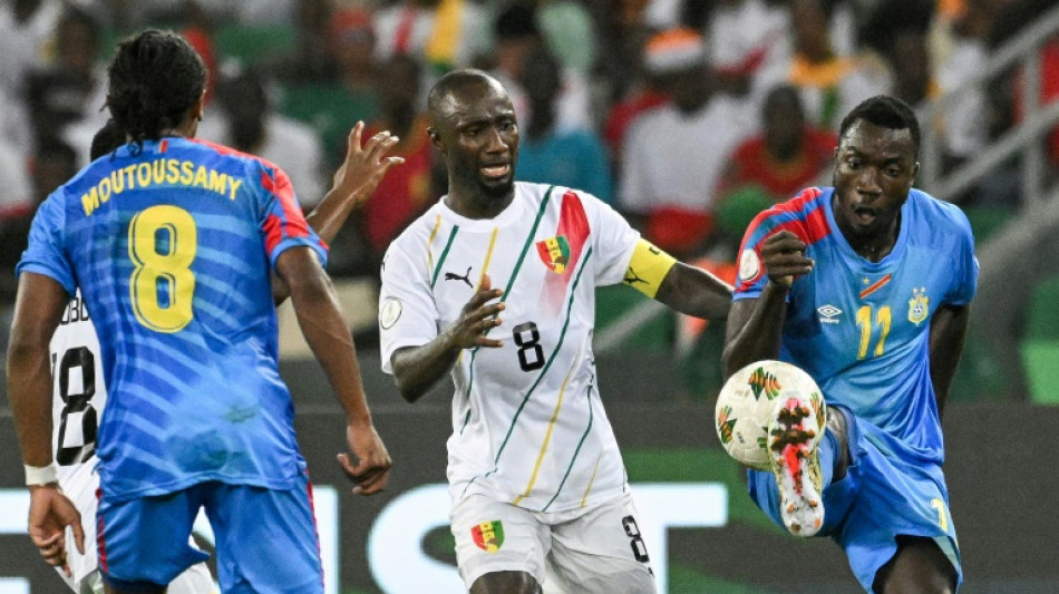 Werder Bremen suspende Naby Keita at&eacute; o final da temporada