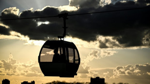 Sept t&eacute;l&eacute;ph&eacute;riques urbains en France