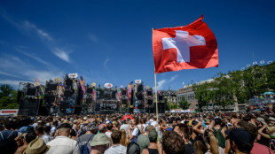 La Street Parade fait vibrer Zurich apr&egrave;s deux &eacute;ditions annul&eacute;es