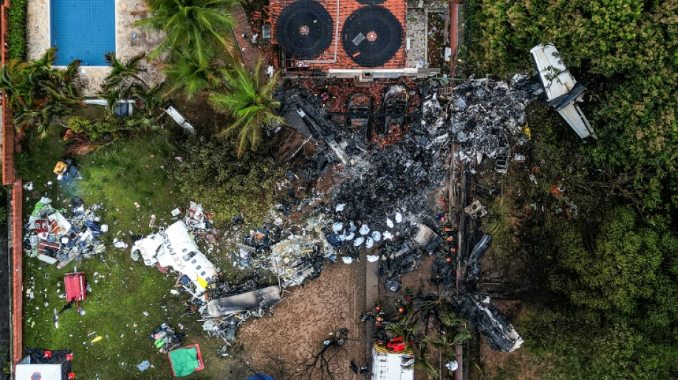 Nach Flugzeugabsturz in Brasilien sind alle 62 Leichen geborgen