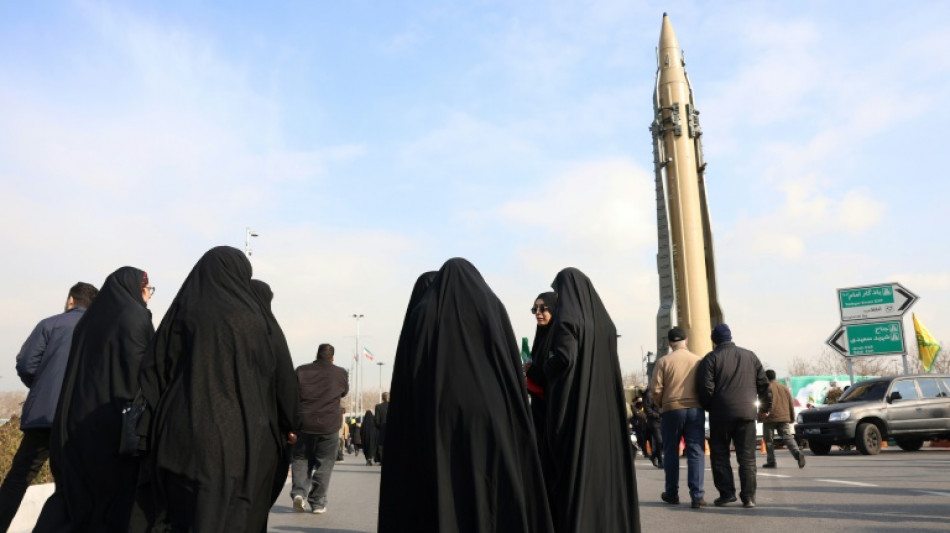 El presidente iran&iacute; acusa a Trump de querer poner a su pa&iacute;s "de rodillas"