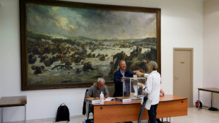 Frankreich w&auml;hlt neues Parlament - Macron bangt um absolute Mehrheit