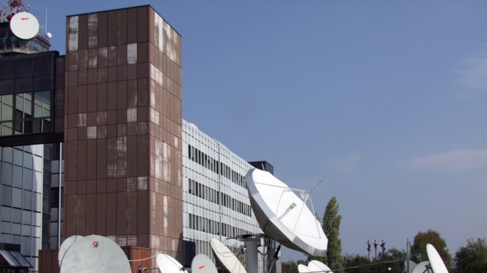 Pet-Food Revolution: Two New Global Surveys Reveal Growing Guardian Openness to Sustainable Diets for Dogs and Cats